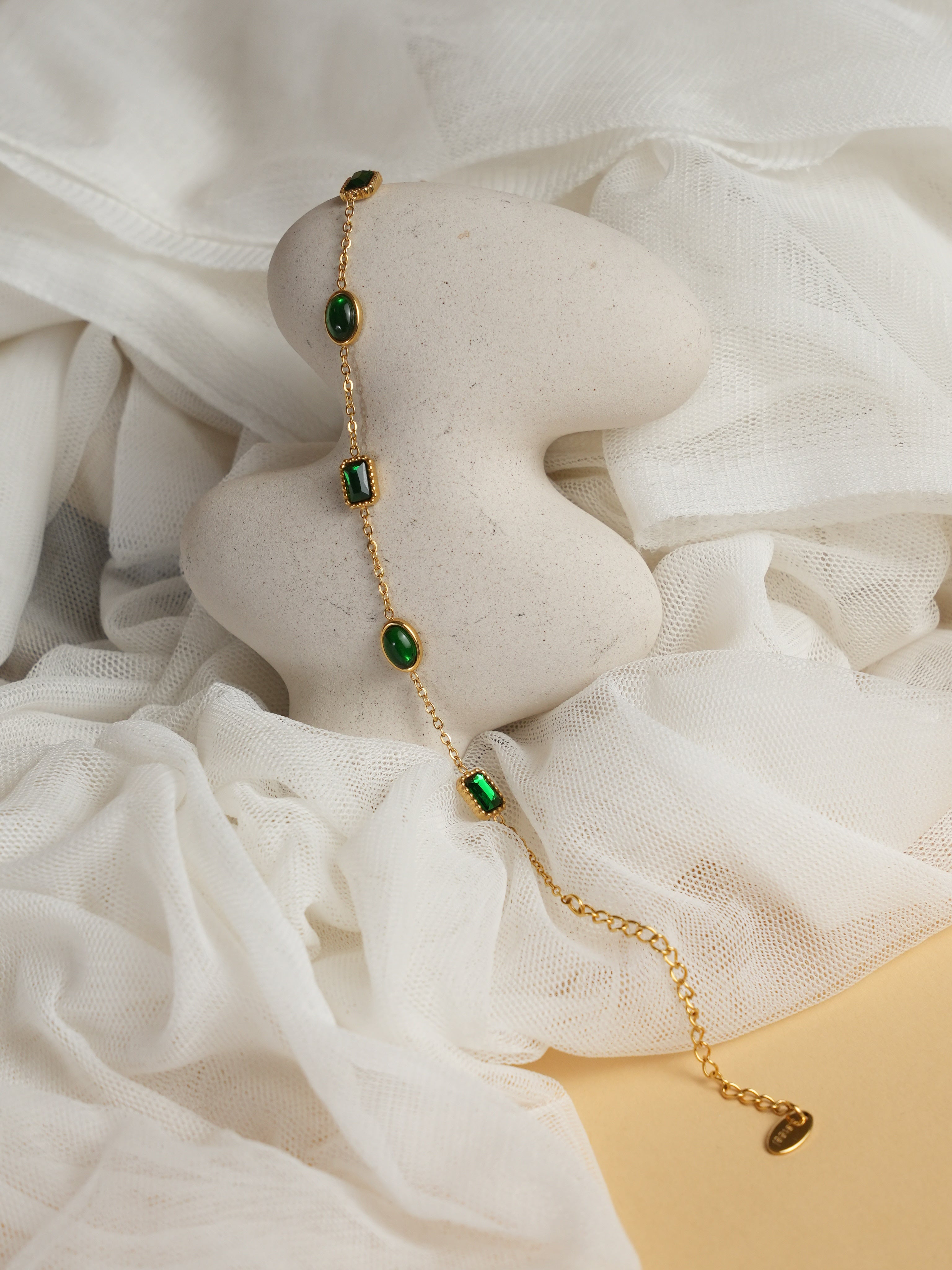 Esmeralda Bracelet - Occultry